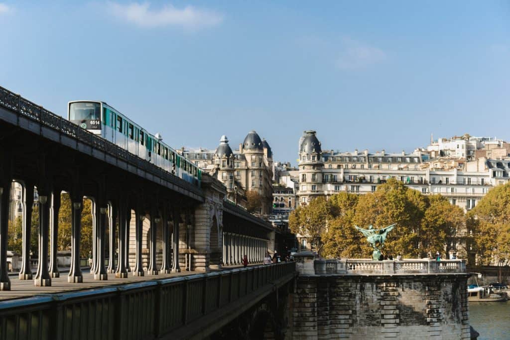 How to use Paris Metro