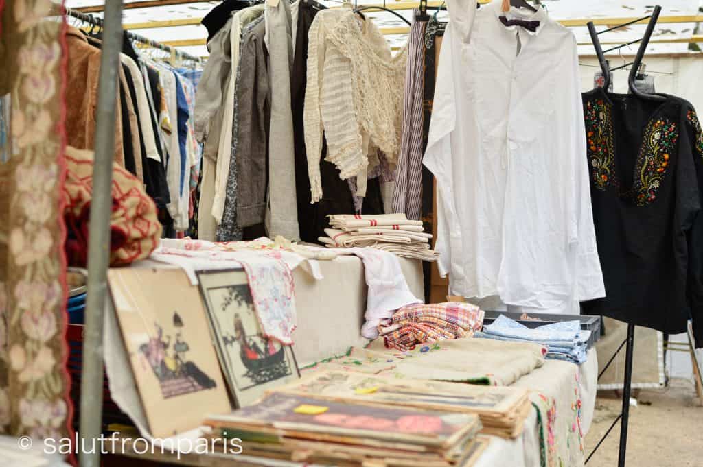 Marché aux puce at porte de vanves