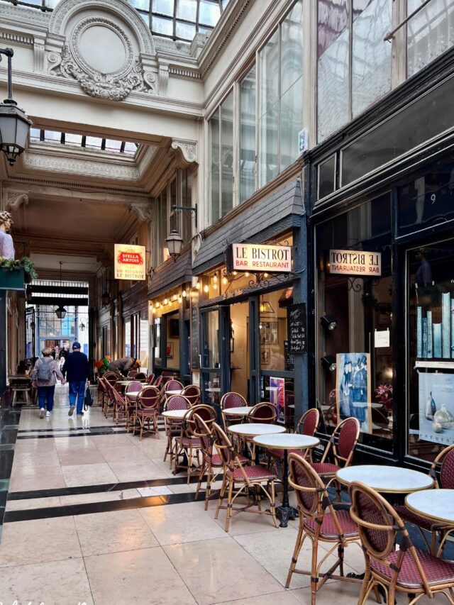 best time to visit paris in the spring cropped-Passage-Verdeau-Paris-1.jpg