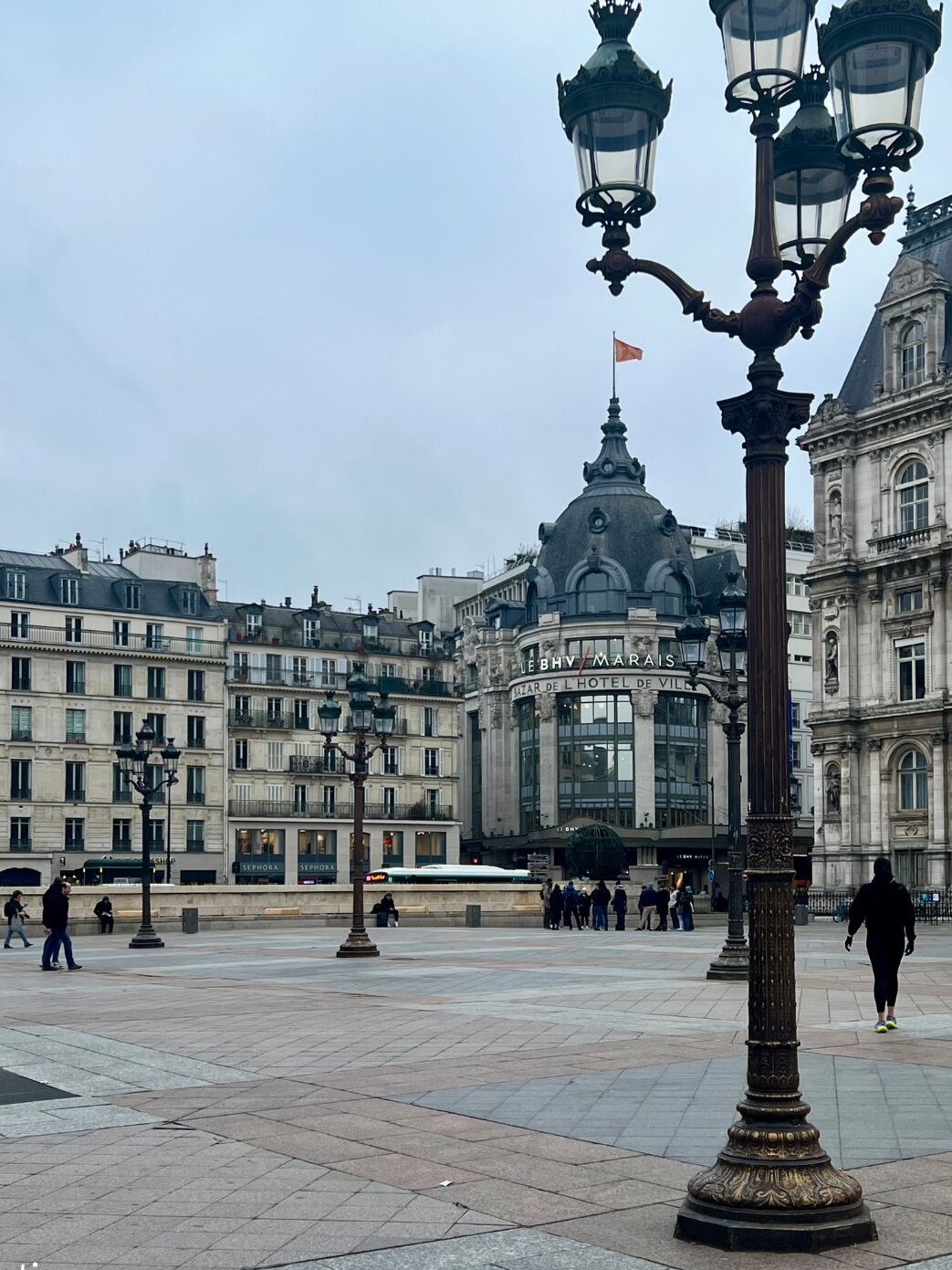 the court yard of the Parisian Mayor House